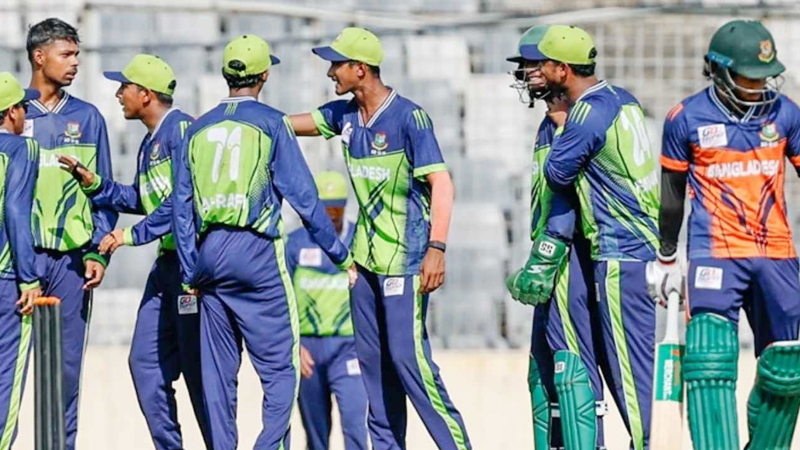শেষ ওভারে নাটকীয়তা, ৪ রানে জিতল অনূর্ধ্ব-১৯
