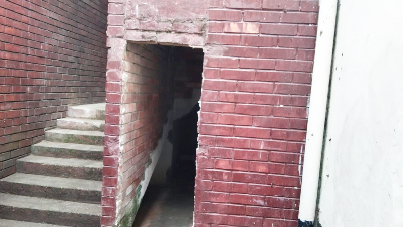 বাইরে নীরব, ভেতরে অন্ধকূপ: আয়নাঘরে যা দেখা গেল