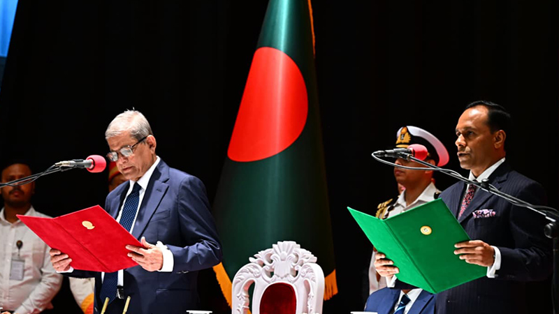 রাষ্ট্রপতি হিসেবে শপথ নিলেন মির্জা ফখরুল