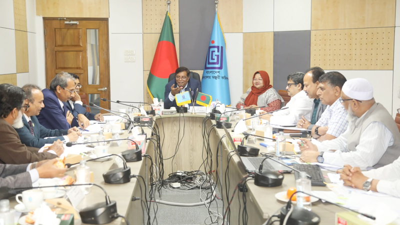 গবেষণায় বড় বিনিয়োগের পরিকল্পনা ইউজিসির