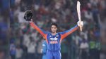 ৩০ বলে সেঞ্চুরি করে ইতিহাসে অভিষেক শর্মা