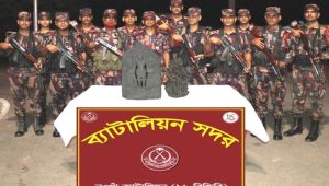 নওগাঁয় ২টি কষ্টিপাথরের মূর্তি উদ্ধার