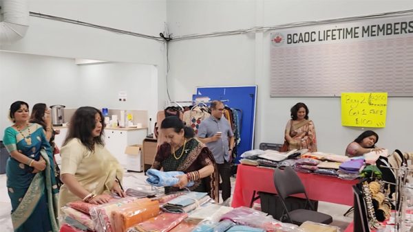 কানাডার ক্যালগেরিতে বাংলাদেশিদের দুর্গাপূজা মেলা অনুষ্ঠিত