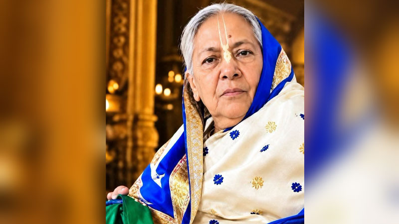 চিন্ময় কৃষ্ণ দাসের মা মারা গেছেন