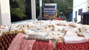 পাথরঘাটায় ৭ কোটি টাকার ভারতীয় শাড়ি-পাঞ্জাবি জব্দ, আটক ৫