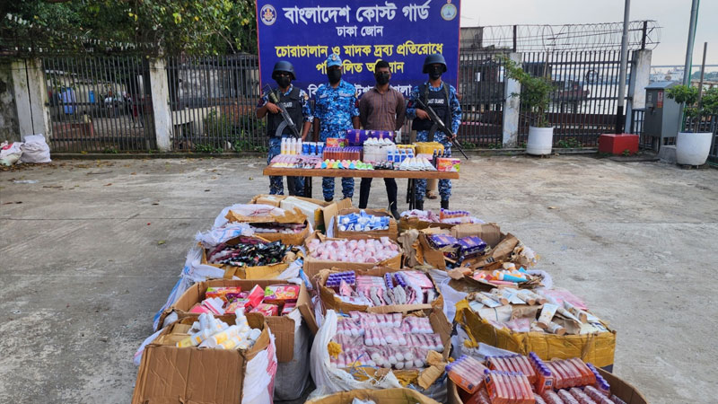 কেরানীগঞ্জ ও শোয়ারি ঘাটে ভারতীয় পণ্য ও নিষিদ্ধ পলিথিন জব্দ