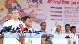 সংখ্যালঘু নয়, নাগরিক পরিচয়ে সবাই সমান অধিকার পাবে: স্বরাষ্ট্রমন্ত্রী