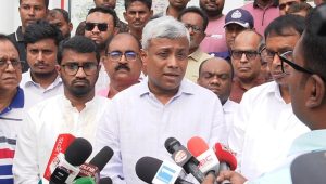 মধ্যপ্রাচ্য পরিস্থিতি ও পাচাররোধে জ্বালানি তেলের দাম সমন্বয়: প্রতিমন্ত্রী 