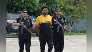 খুলনার শীর্ষ সন্ত্রাসী ও ‘আরমান বাহিনীর’ প্রধান অস্ত্রসহ গ্রেপ্তার