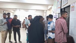 মানিকগঞ্জে বাসের ধাক্কায় মা-মেয়ের মৃত্যু