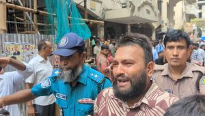 প্রধানমন্ত্রীর নিরাপত্তা বহরে প্রবেশকারী যুবক রিমান্ডে