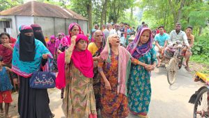 পাবনায় ব্যবসায়ীর গলাকাটা মরদেহ উদ্ধার