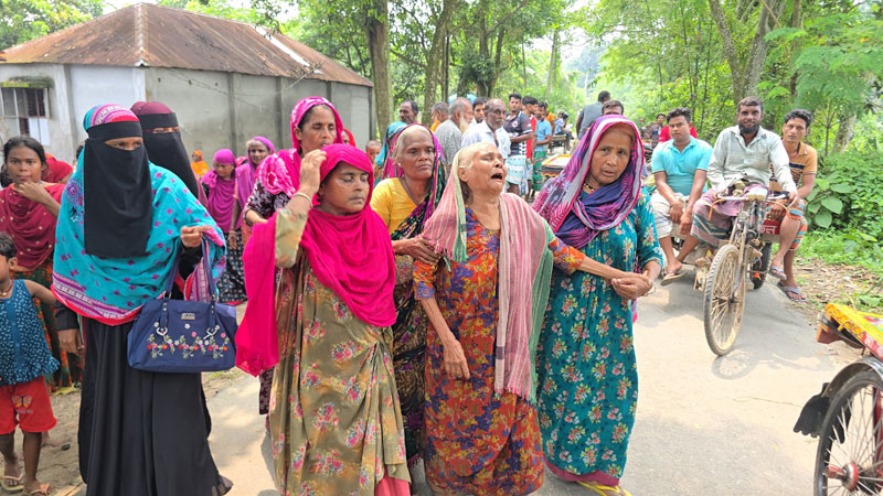 পাবনায় ব্যবসায়ীর গলাকাটা মরদেহ উদ্ধার