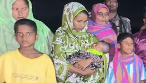 পদ্মায় নৌকাডুবি, বিএসএফের উদ্ধার অভিযানে বাঁচল ২০ দিনের তানিশা