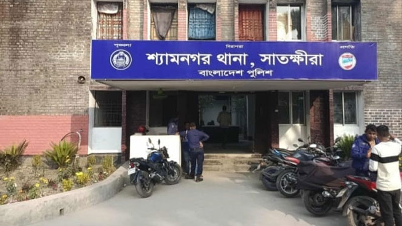 শ্যামনগরে যাত্রীবাহী বাসের চাকায় পিষ্ট হয়ে যুবক নিহত 