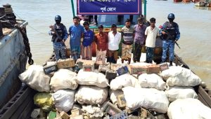 পতেঙ্গায় ৩৩ লাখ টাকার চোরাই মালামালসহ আটক ৭