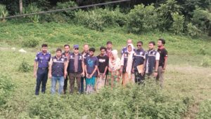 হত্যার পর স্যুটকেসে না ধরায় প্রেমিকার মরদেহ দুই খণ্ড করেন প্রেমিক