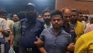 ছাত্রলীগ সংশ্লিষ্টতার অভিযোগে জাবি শিক্ষার্থীকে পুলিশে সোপর্দ