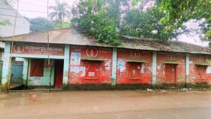 মানিকগঞ্জে জরাজীর্ণ মুক্তিযোদ্ধা সংসদ কার্যালয়, ব্যাহত হচ্ছে কার্যক্রম