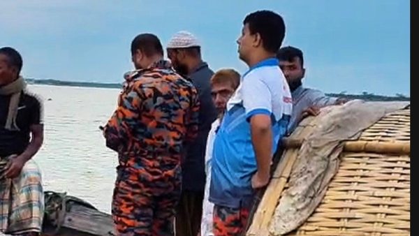 সোনারগাঁয়ে ট্রলারডুবিতে ১ নারীর মৃত্যু, নিখোঁজ ৪