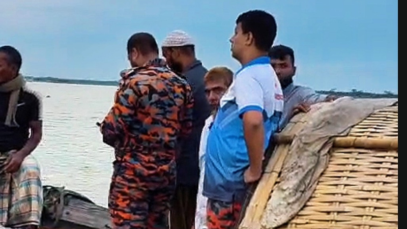 সোনারগাঁয়ে ট্রলারডুবিতে ১ নারীর মৃত্যু, নিখোঁজ ৪