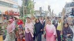 আমীর হামজার বিরুদ্ধে মহিলা দলের ঝাড়ু মিছিল