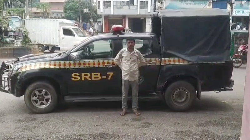 অনলাইন জুয়ায় টাকা হেরে ছুরিকাঘাতে স্ত্রীকে হত্যা, স্বামী আটক