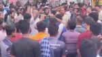 মহাখালীতে পরিবহন শ্রমিকদের সড়ক অবরোধ