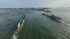 ৫০ বছর পর ইটনায় ফিরল ঐতিহ্যের নৌকাবাইচ, লাখো মানুষের ঢল