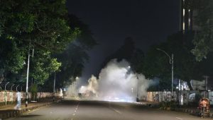 ঢাবি এলাকায় পরপর ৩ বিস্ফোরণ