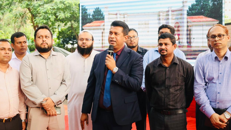 নজরুলের মানবিক চেতনা ধারণ করতে হবে: চট্টগ্রামের ডিসি