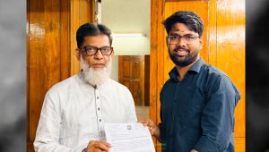 শাটল ট্রেন সংস্কারের দাবিতে রেল প্রতিমন্ত্রীকে চাকসুর স্মারকলিপি