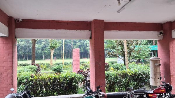 চবির হলে সিসিটিভি বন্ধ রাখার অভিযোগ, নিরাপত্তাহীনতায় শিক্ষার্থীরা