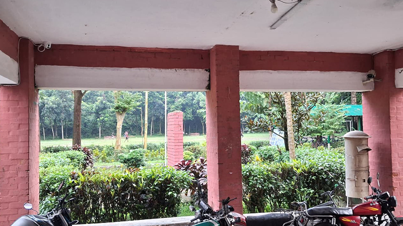 চবির হলে সিসিটিভি বন্ধ রাখার অভিযোগ, নিরাপত্তাহীনতায় শিক্ষার্থীরা