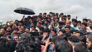 অপ্রতিম হত্যার বিচারের দাবিতে ঢাকা-চট্টগ্রাম মহাসড়ক অবরোধ