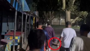 সিগারেট হাতে মাদকবিরোধী অভিযান, সমালোচনার মুখে ইবি প্রক্টর