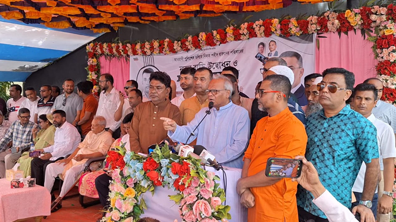 ফেনীতে ২ শিক্ষাপ্রতিষ্ঠানের পাঠদান বন্ধ রেখে বিএনপির সভা