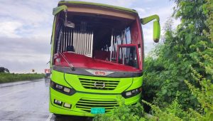 গোপালগঞ্জে বাস-কনটেইনার সংঘর্ষে পথচারী নিহত