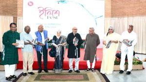 নয়াদিল্লিতে জমকালো ইলিশ উৎসব