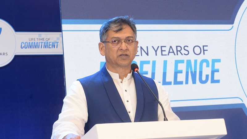 শৃঙ্খলা-স্বচ্ছতায় কমিউনিটি ব্যাংককে এগিয়ে নেওয়ার আহ্বান স্বরাষ্ট্রমন্ত্রীর