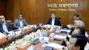 ঢাকার যানজট নিরসনে উদ্যোগ নিচ্ছে সরকার: স্বরাষ্ট্রমন্ত্রী
