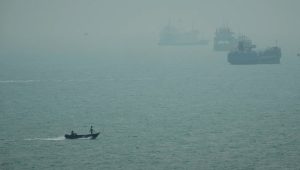 হরমুজে ইরানি কার্গো জাহাজে হামলা, স্থগিত আঞ্চলিক বৈঠক
