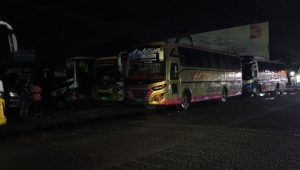 জামালপুর-ঢাকা রুটে বাস চলাচল বন্ধ ঘোষণা