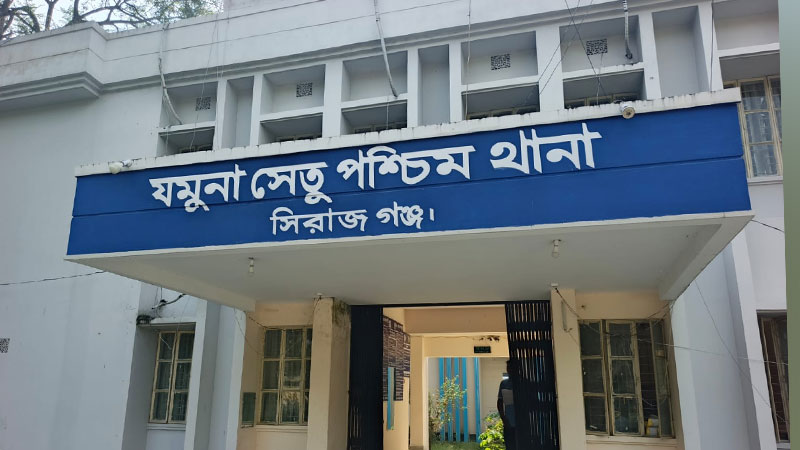 সিরাজগঞ্জে ৯৪টি মোবাইলসহ আন্তজেলা চোরচক্রের ৮ সদস্য গ্রেপ্তার