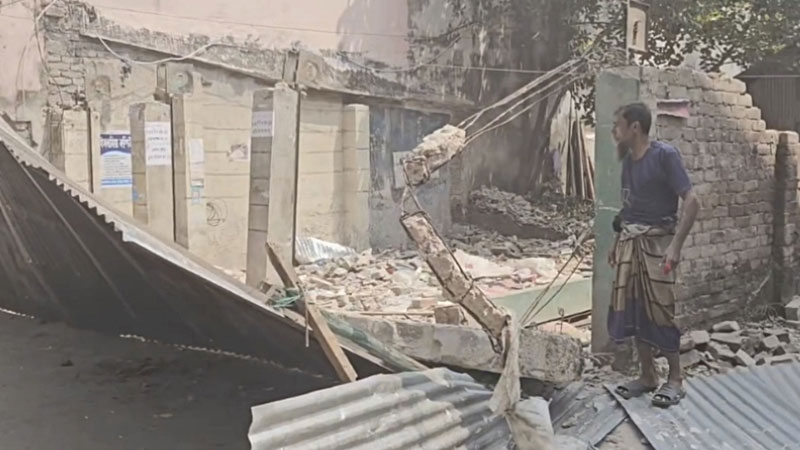 ফরিদপুরে নগরকান্দায় দেয়াল চাপায় নির্মাণ শ্রমিকের মৃত্যু