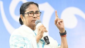 বাড়ি থেকেই বের হতে পারছি না, ইন্ডিয়া জোটের বৈঠকে মমতা