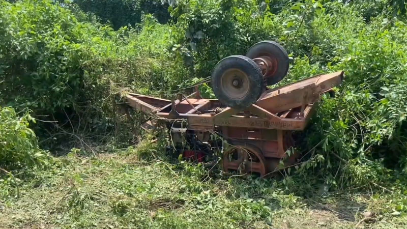 মেহেরপুরে খোয়া ভাঙ্গার মেশিন উল্টে নির্মাণ শ্রমিক নিহত