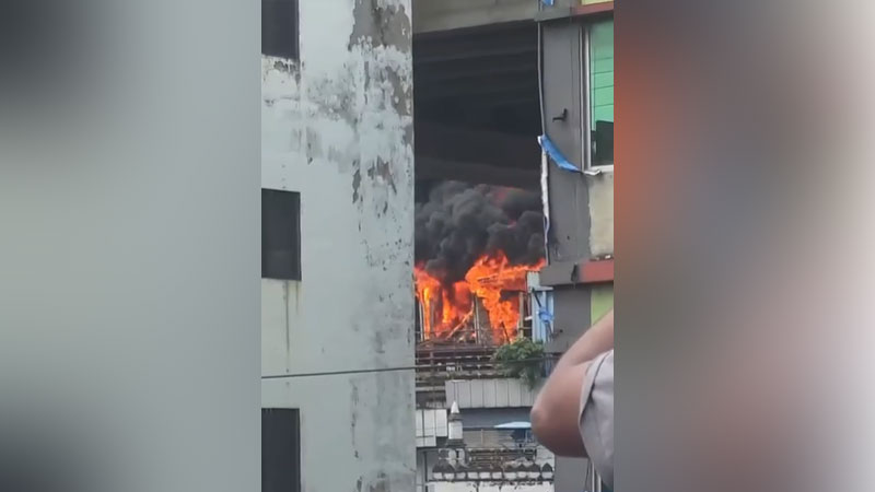 মহাখালীতে চারতলা ভবনের আগুন নিভেছে