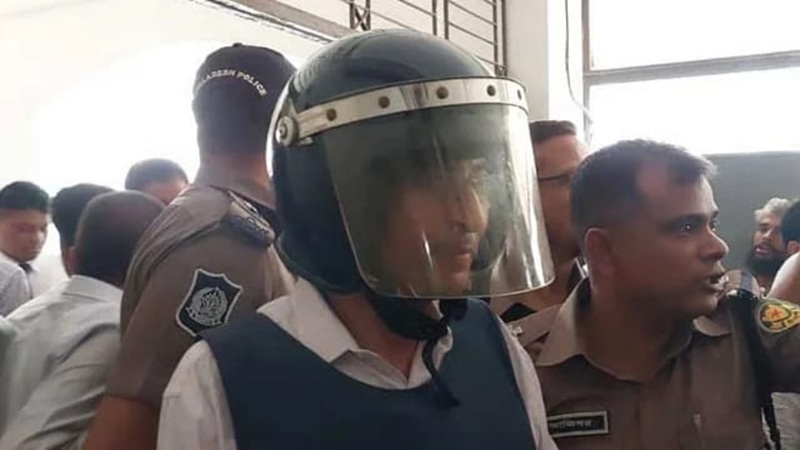 হত্যাচেষ্টা মামলায় সাবেক এমপি নাসিমুলকে গ্রেপ্তার দেখাল পুলিশ