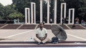 শিক্ষাব্যবস্থা সংস্কারের ৮ দফা দাবিতে শিক্ষার্থীর অবস্থান